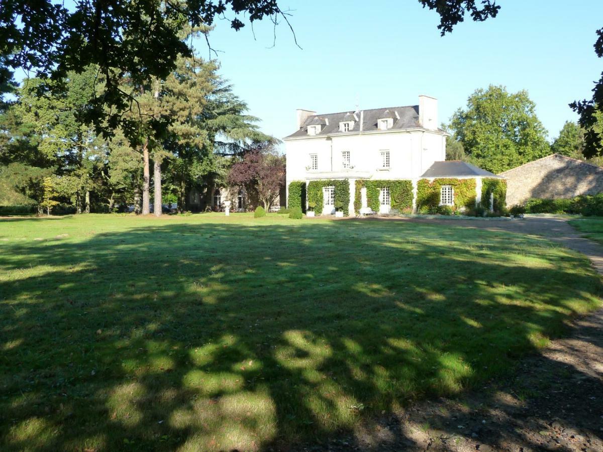 Longere La Chapelle-Heulin Exterior photo